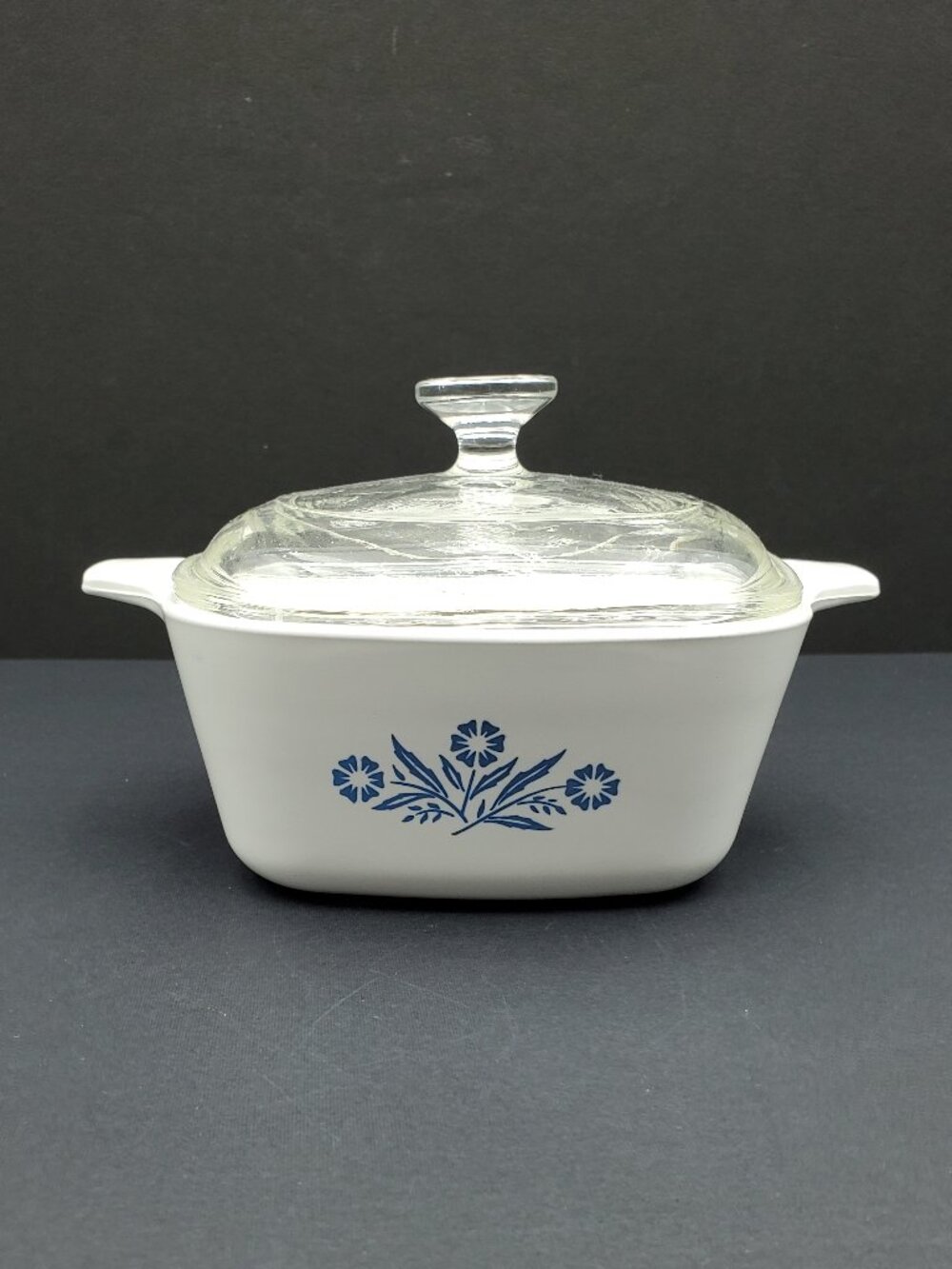 Corningware Blue Cornflower 2.75 c Petite Casserole with Glass Lid P-43-B Baker